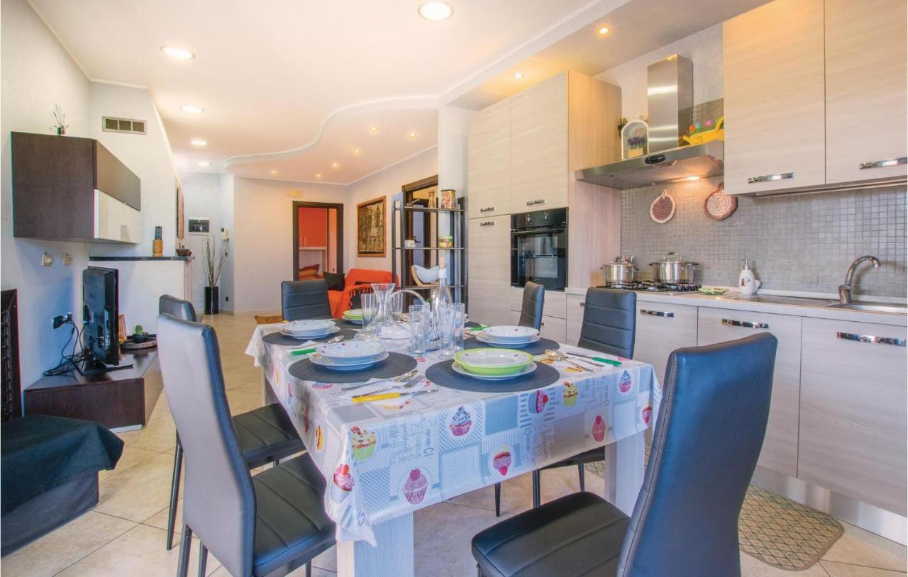Awesome Apartment In Bari With Wifi Buitenkant foto