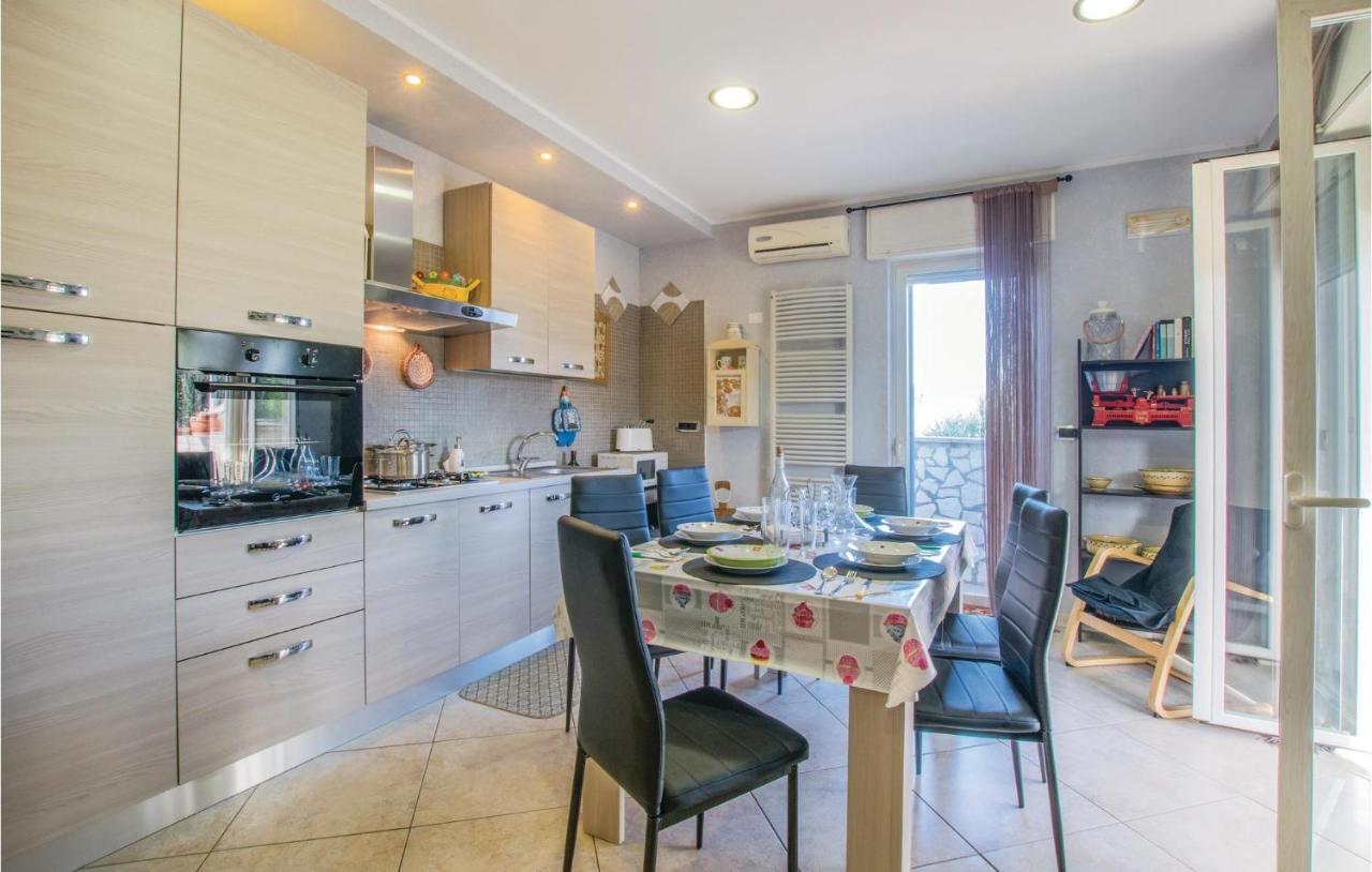 Awesome Apartment In Bari With Wifi Buitenkant foto